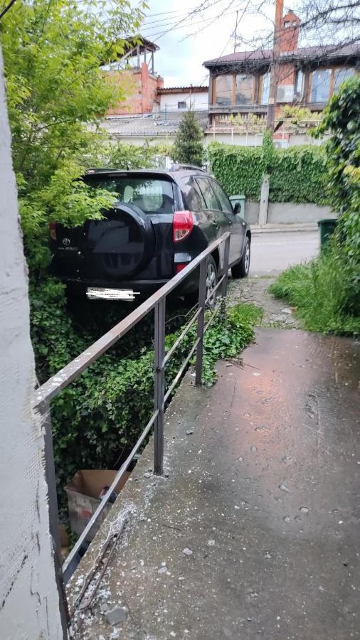 Digital Nomad Comfy Apartment,Foot Mountain Vodno And Millennium Cross,19 Min By Walk To Cener,Free Parking Skopje Zewnętrze zdjęcie